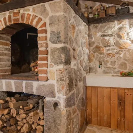 Old House - Makarska By Guide ヴィラ