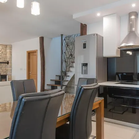 ヴィラ Old House - Makarska By Guide *
